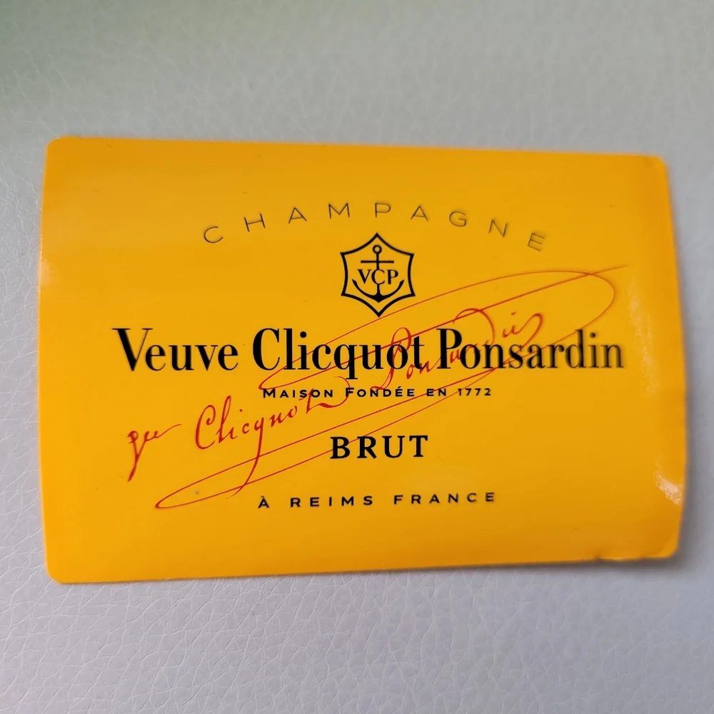 Veuve Clicquot Orange Champagne Wine Bottle Holder Wrap Insulated Zipper